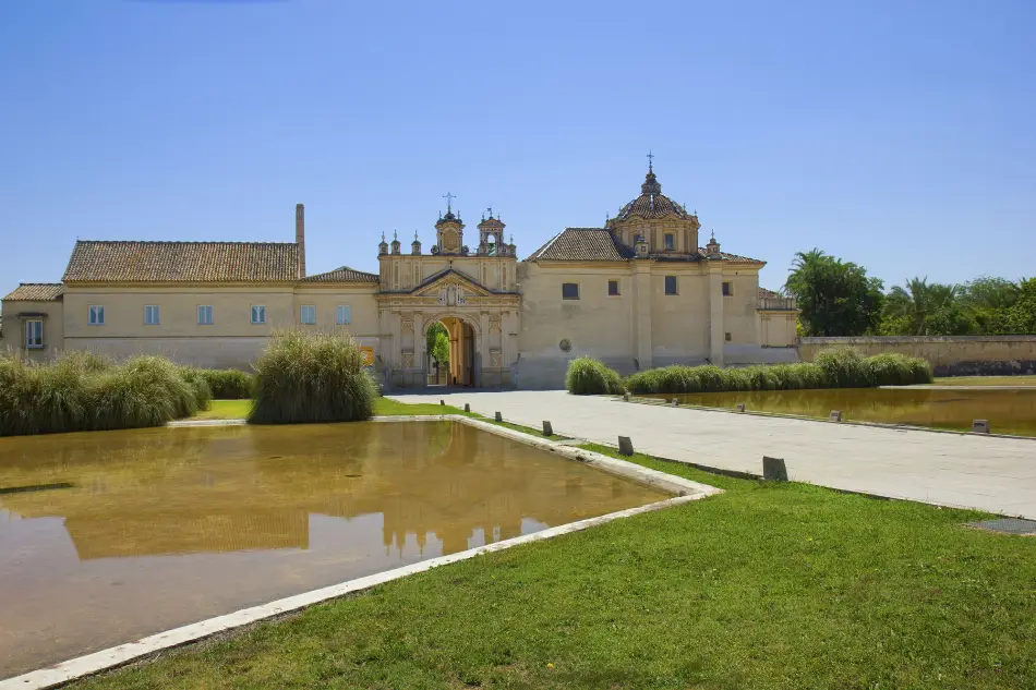 visita sevilla en octubre monasterio de santa maria de las cuevas