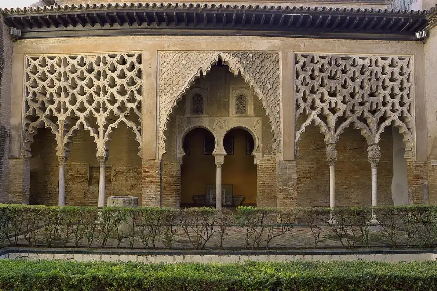 visita-guiada-alcazar-sevilla-Patio del yeso